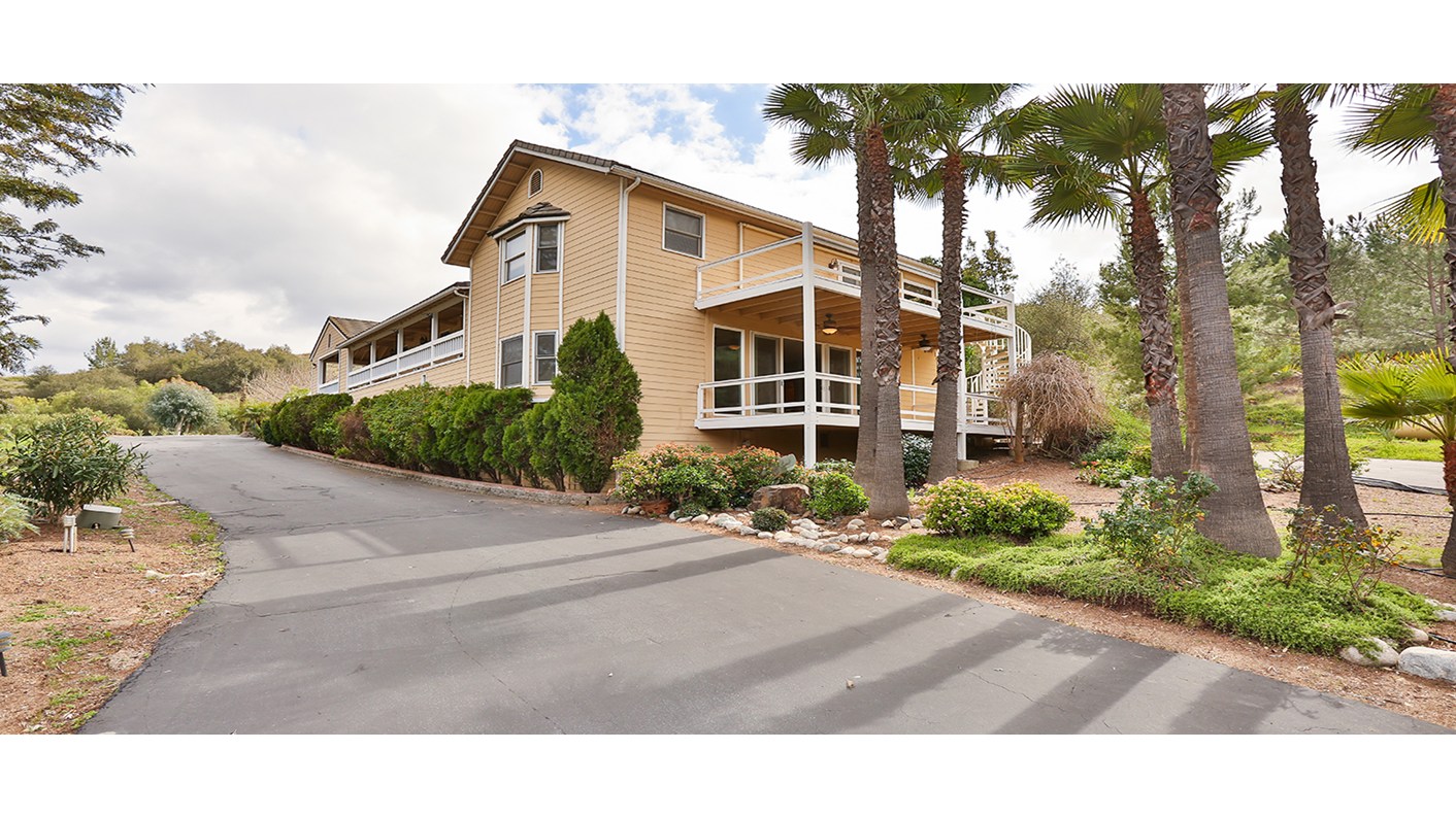 43255 De Luz Road, Temecula, CA 92590