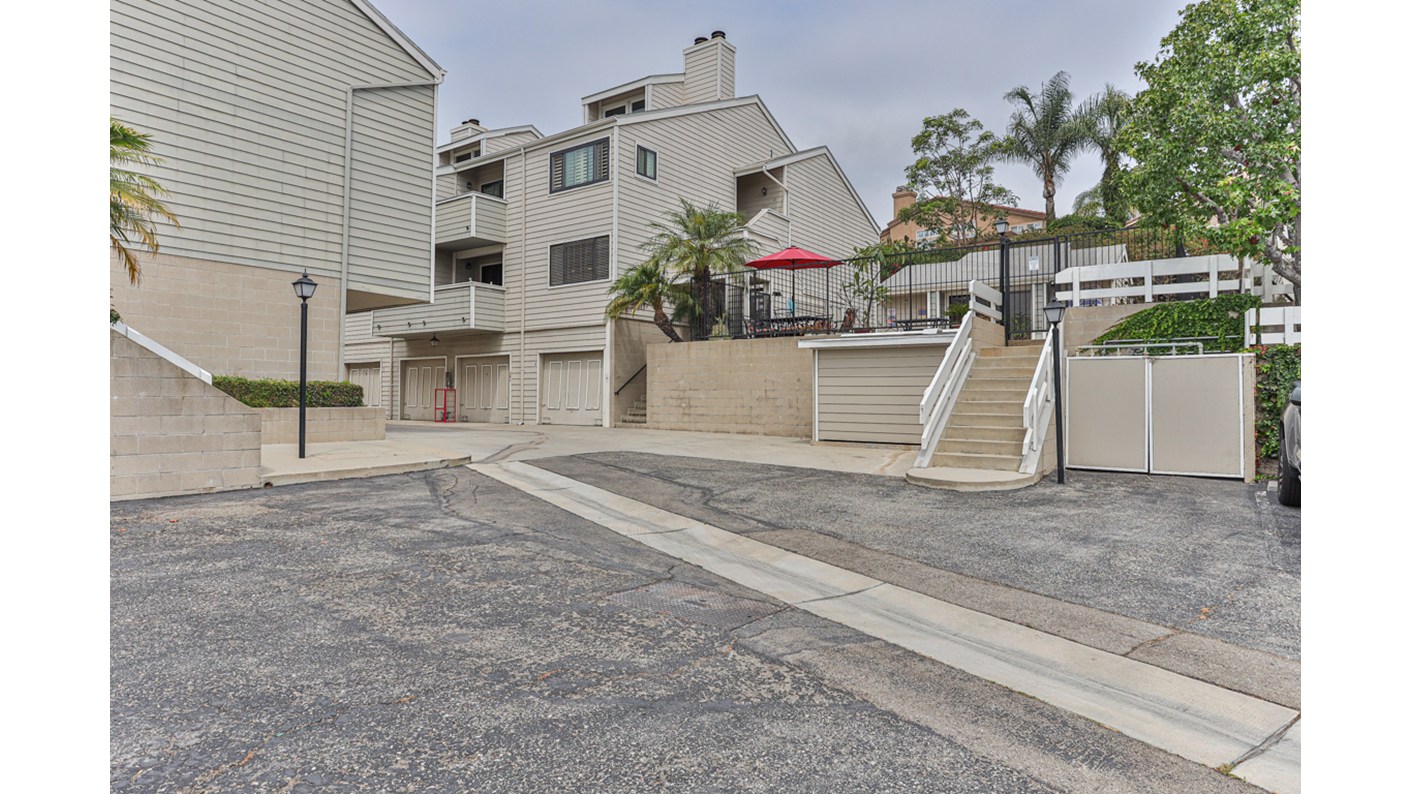 2051 North Orizaba Avenue Unit 3, Signal Hill, CA 90755