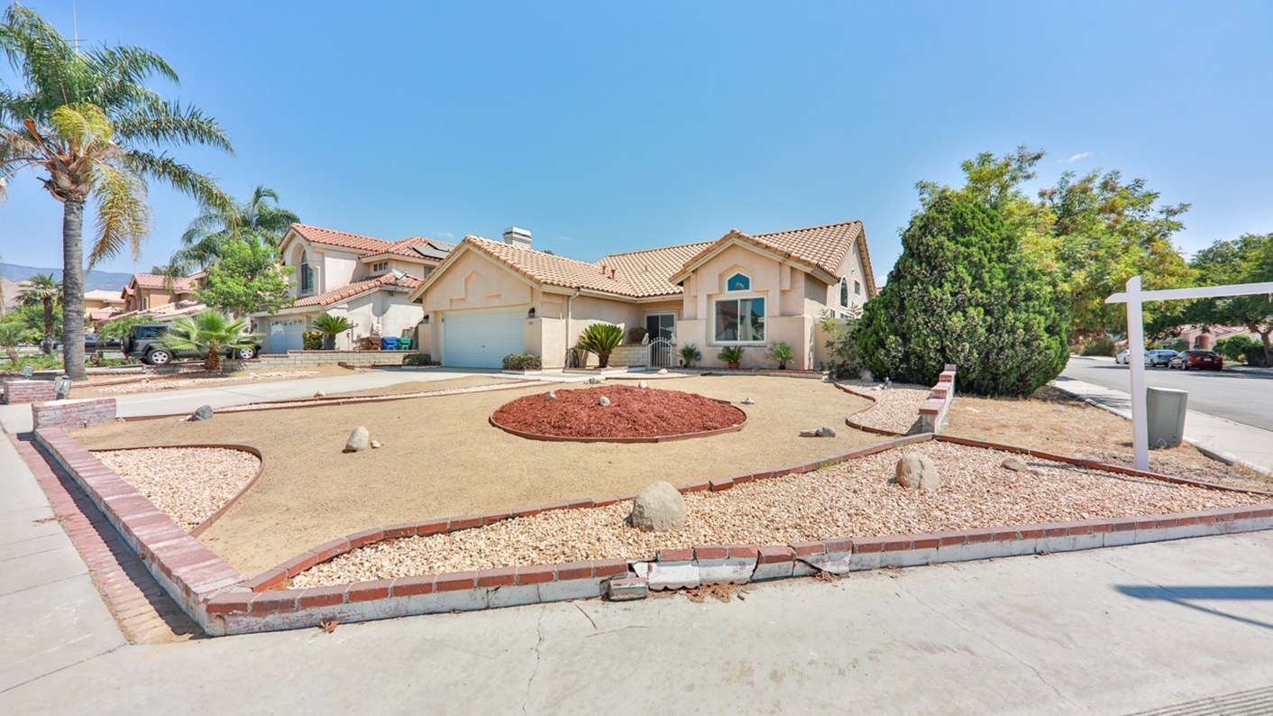 7391 Mountain Laurel Drive, Highland, CA 92346