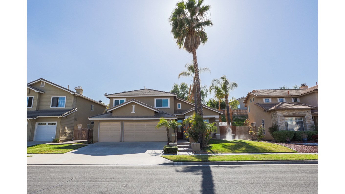 1526 Iris Grove Drive, Corona, CA 92881