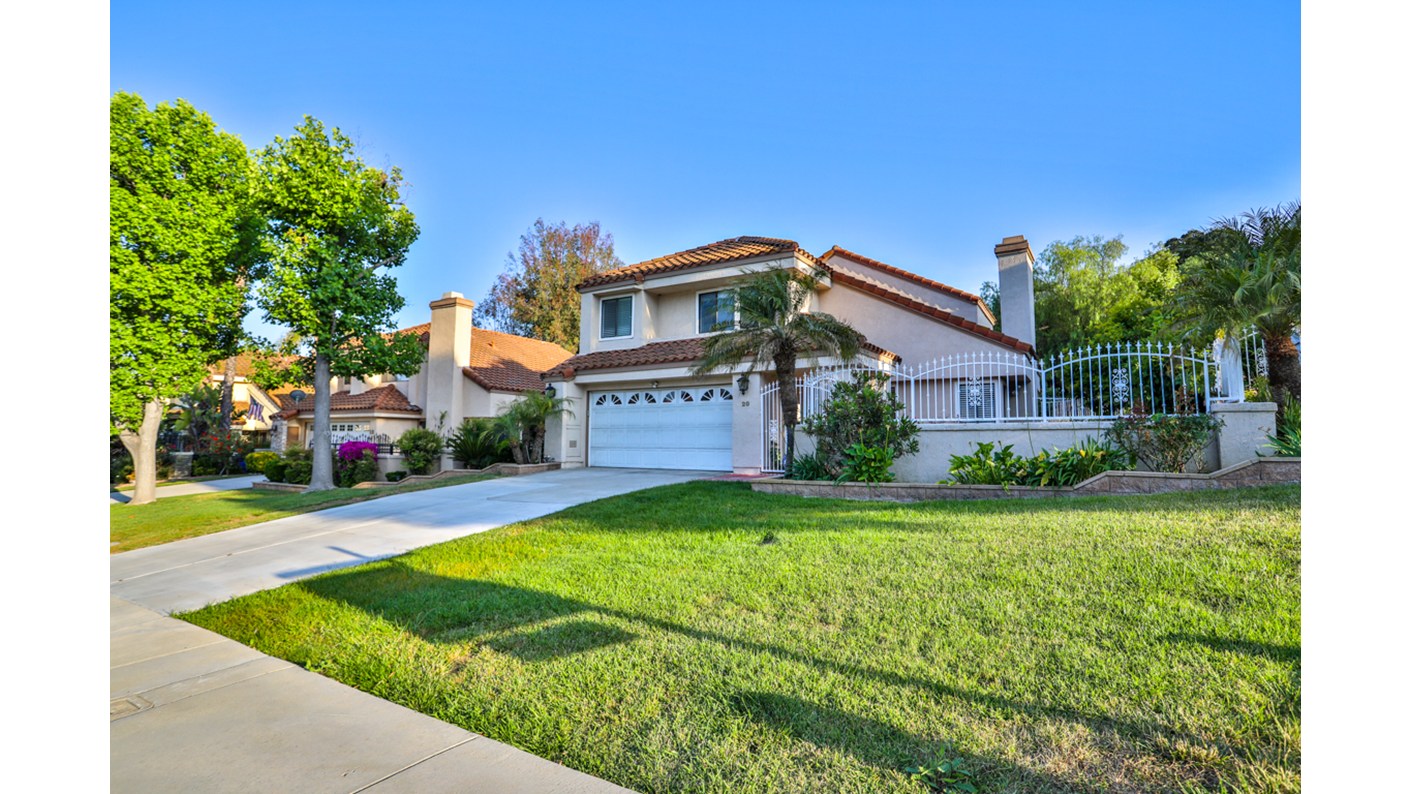 20 Willowbrook Lane, Phillips Ranch, CA 91766