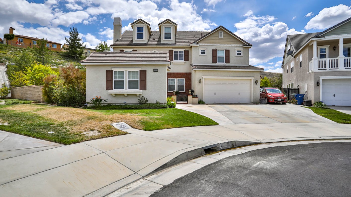 17004 Southern Willow Court, Canyon Country, CA 91387