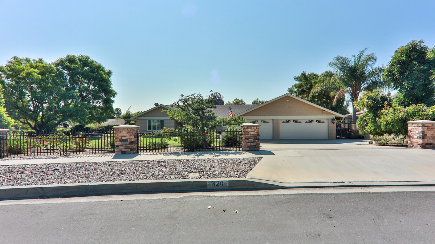 320 Veronica Street, Upland, CA 91784
