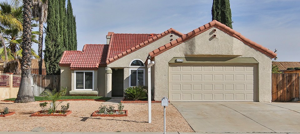 23758 Swan St, Moreno Valley, CA 92557