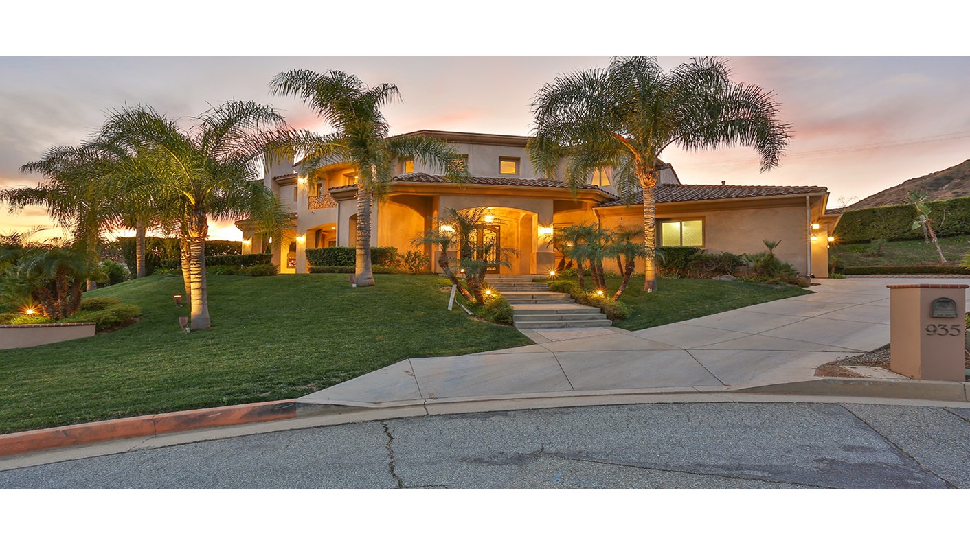 935 North Silent Ranch Drive, Glendora, CA 91741