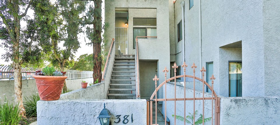 381 Park Shadow Ct, Baldwin Park, CA 91706