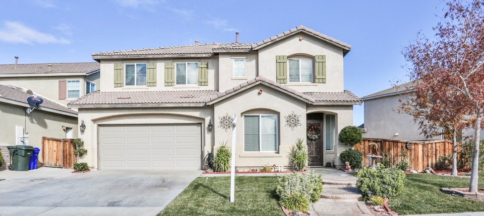 12232 Freeport Dr, Victorville, CA 92392