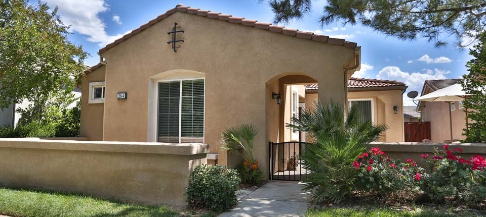 264 Four Seasons Blvd, Hemet, CA 92545