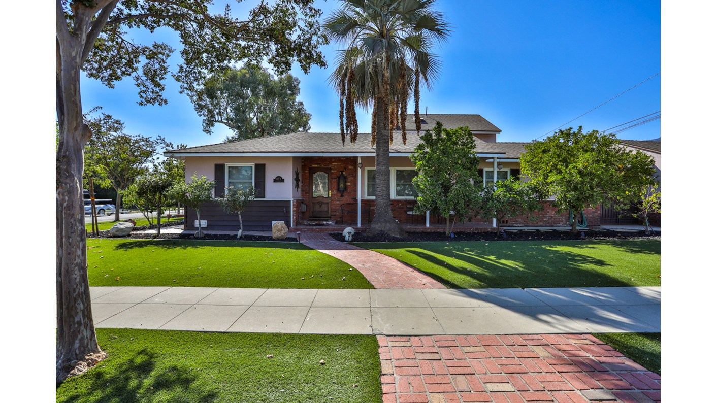 307 West 11th Street, Azusa, CA 91702