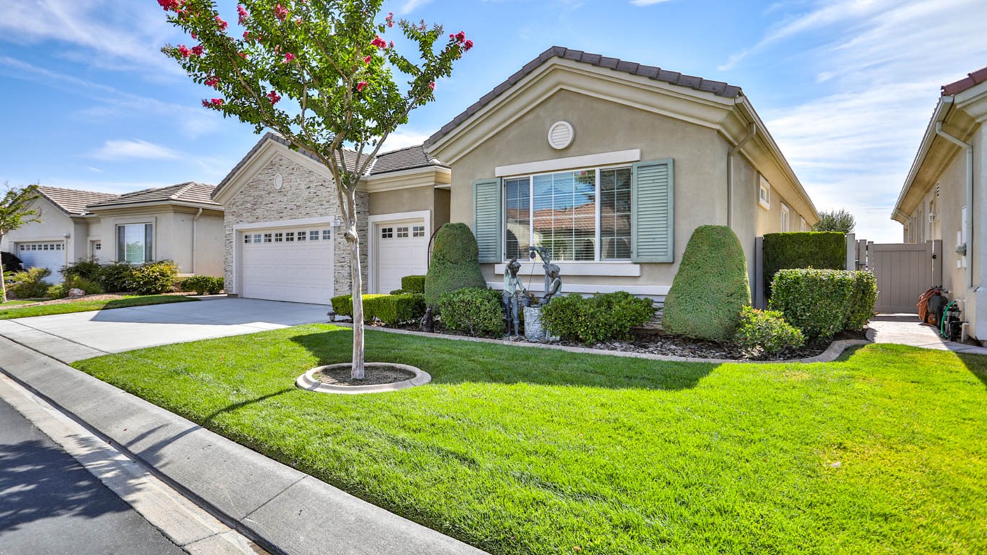 11059 Kelvington Lane, Apple Valley, CA 92308