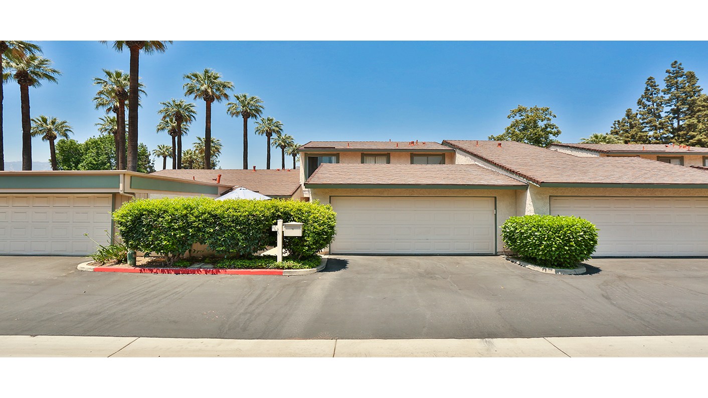 805 East Silver Maple Drive, Azusa, CA 91702