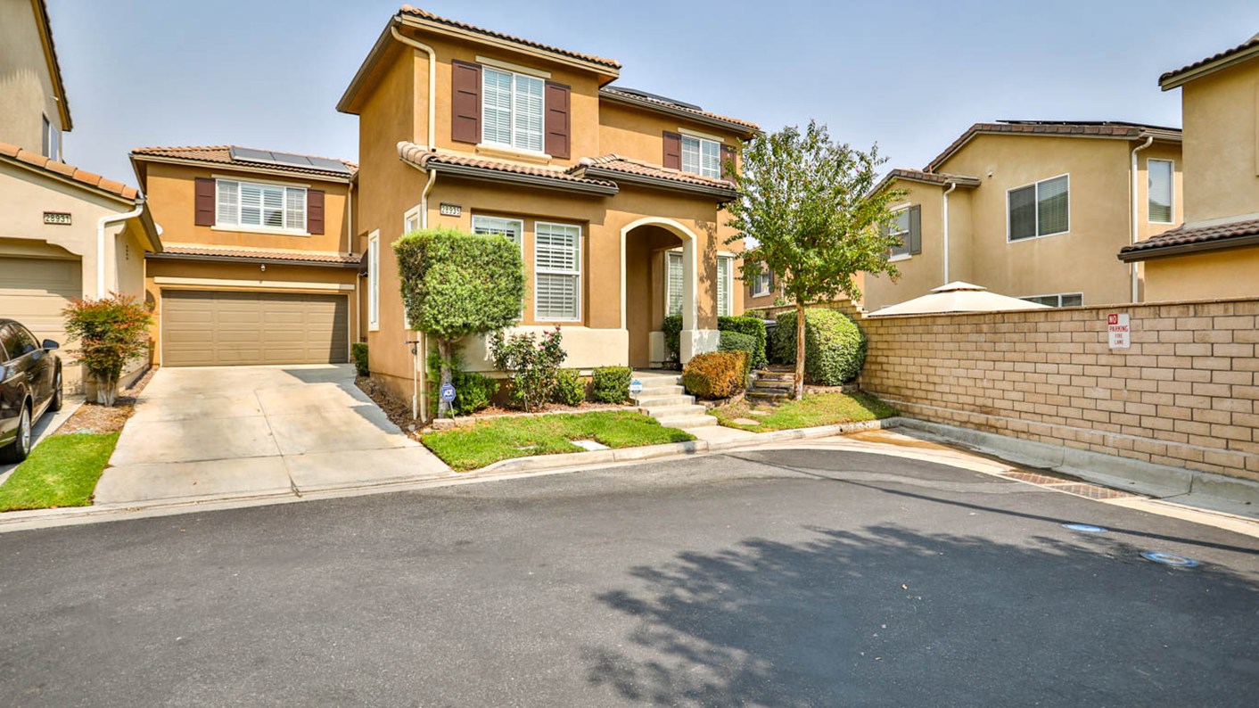 28935 Via Adelena, Santa Clarita, CA 91354