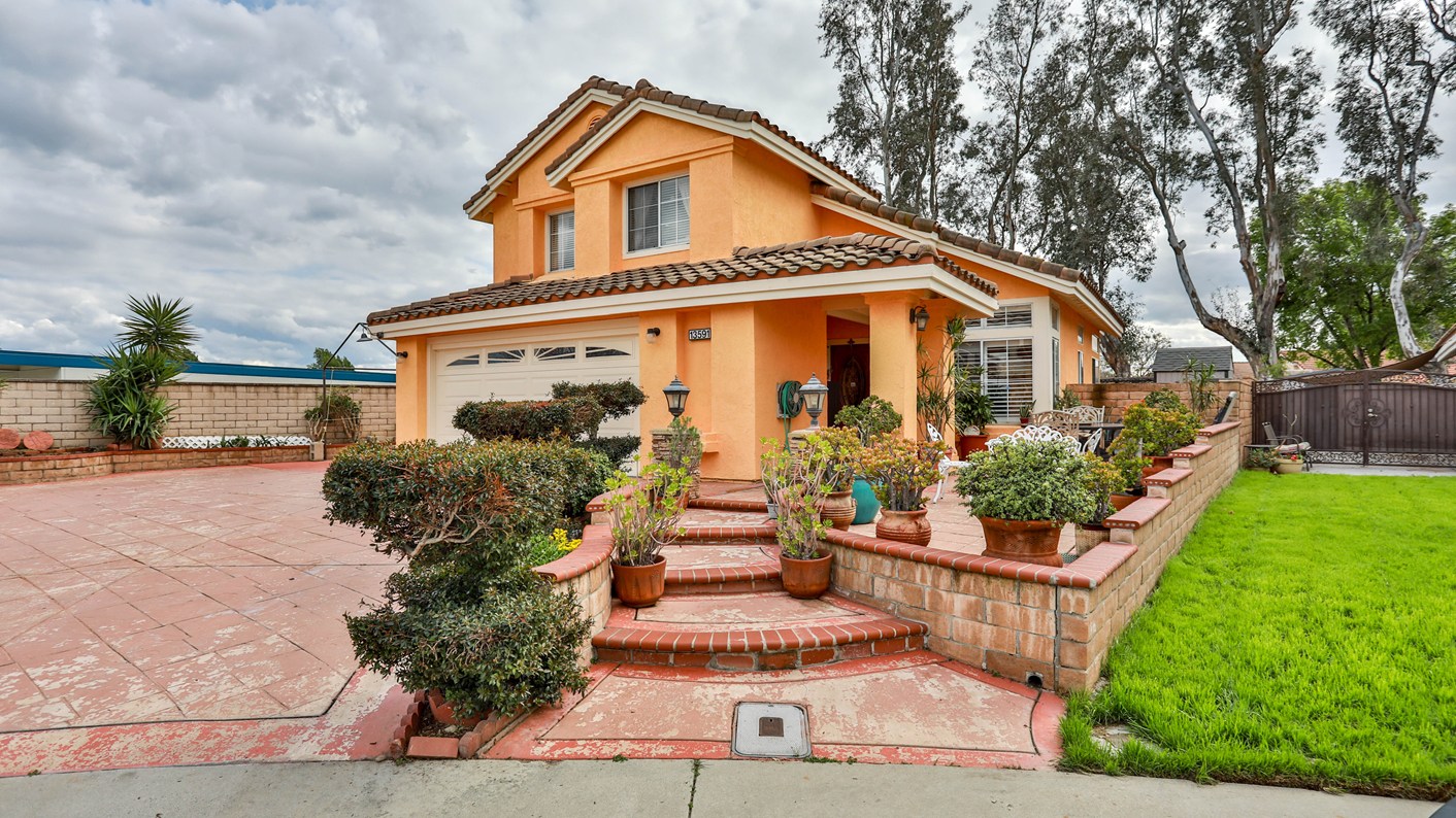 13591 Betsy Ross Court, Fontana, CA 92336