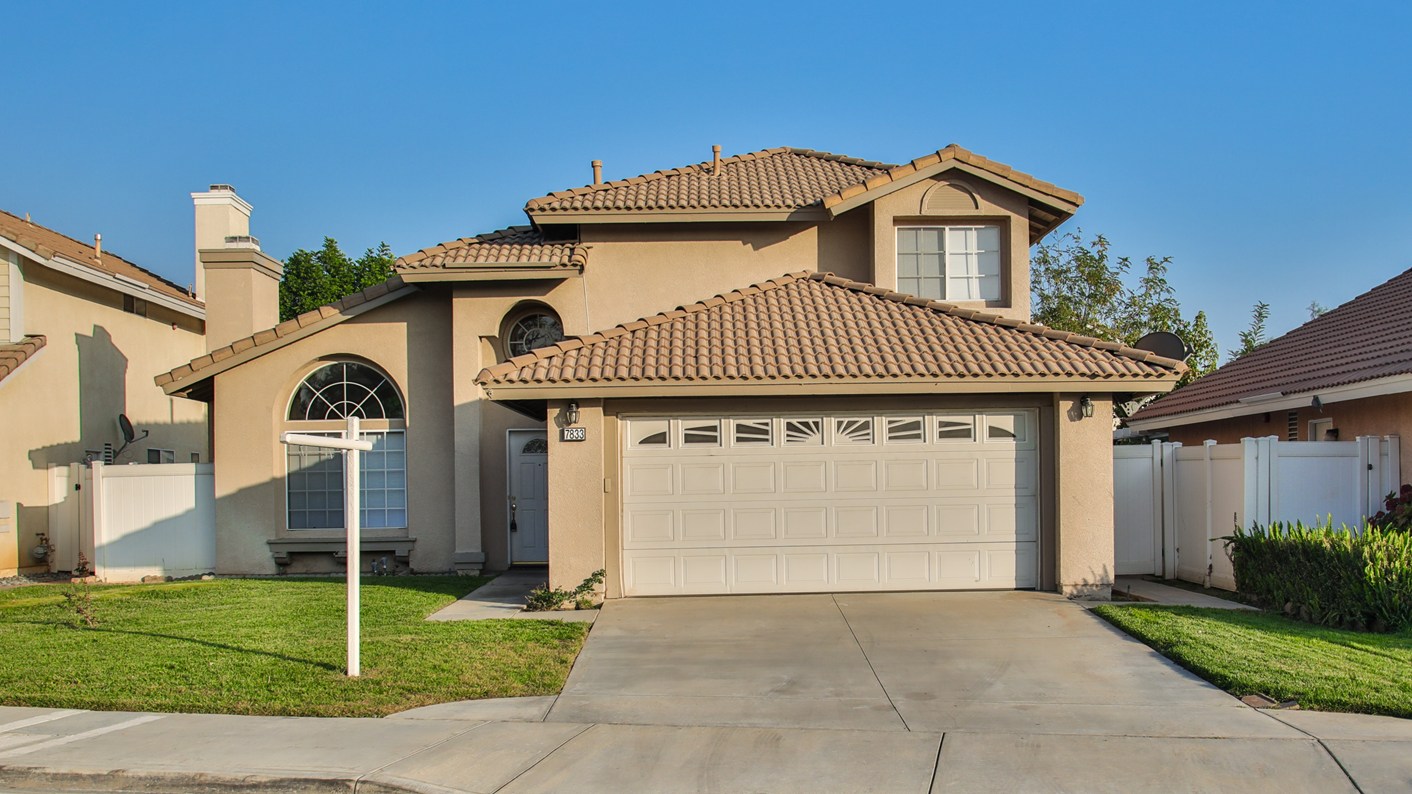 7833 Somerset Lane, Highland, CA 92346