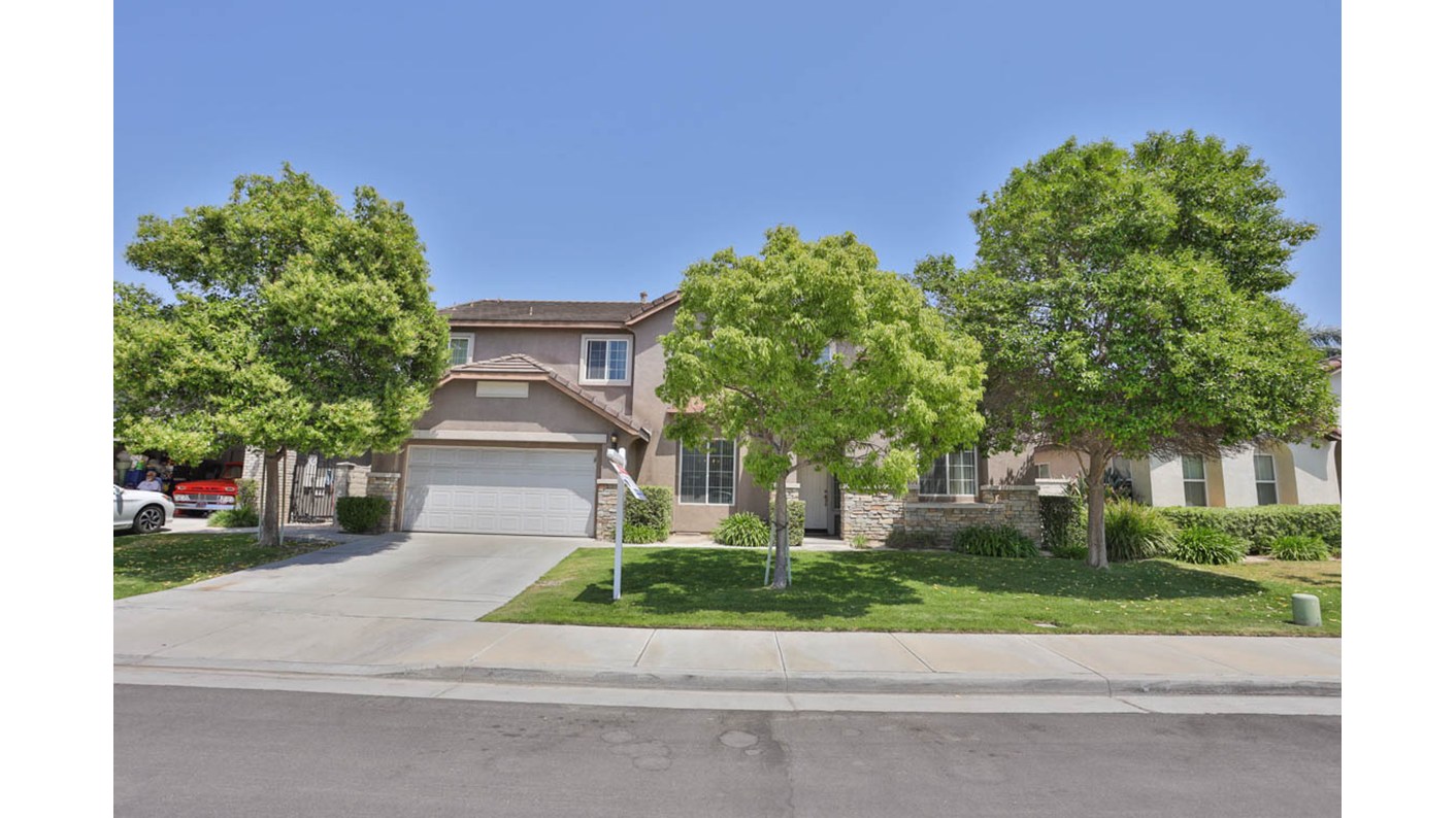 6000 Fairlane Avenue, Eastvale, CA 92880