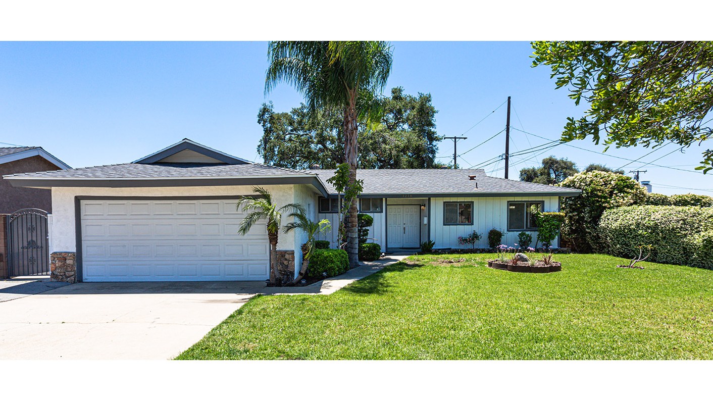 1216 East Gladstone Street, Glendora, CA 91740