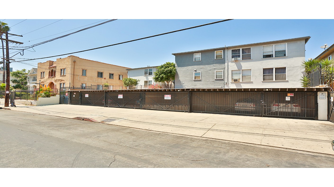 2715 San Marino Street, Los Angeles, CA 90006