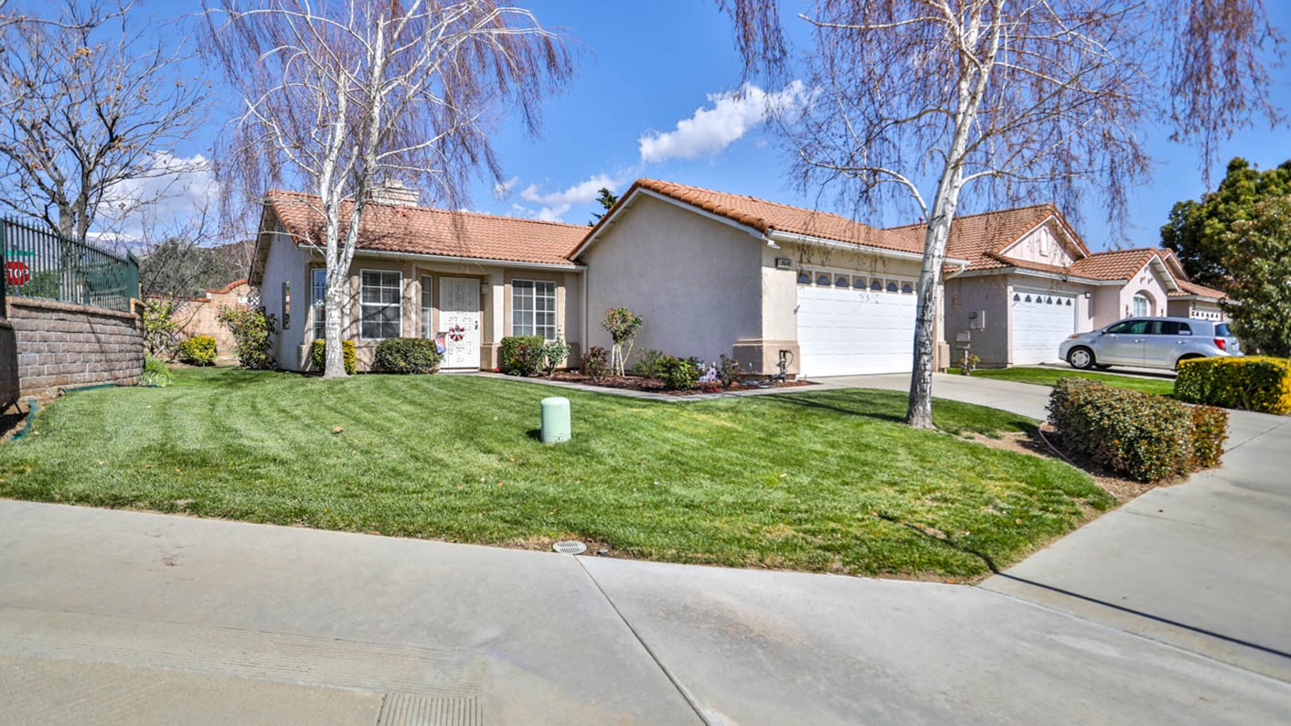 10640 Bel Air Drive, Cherry Valley, CA 92223