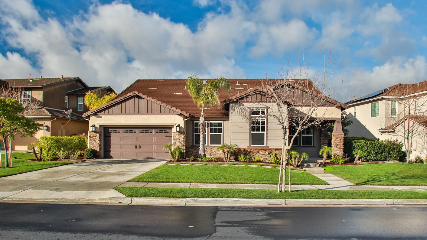 25635 Spicewood Street, Corona, CA 92883