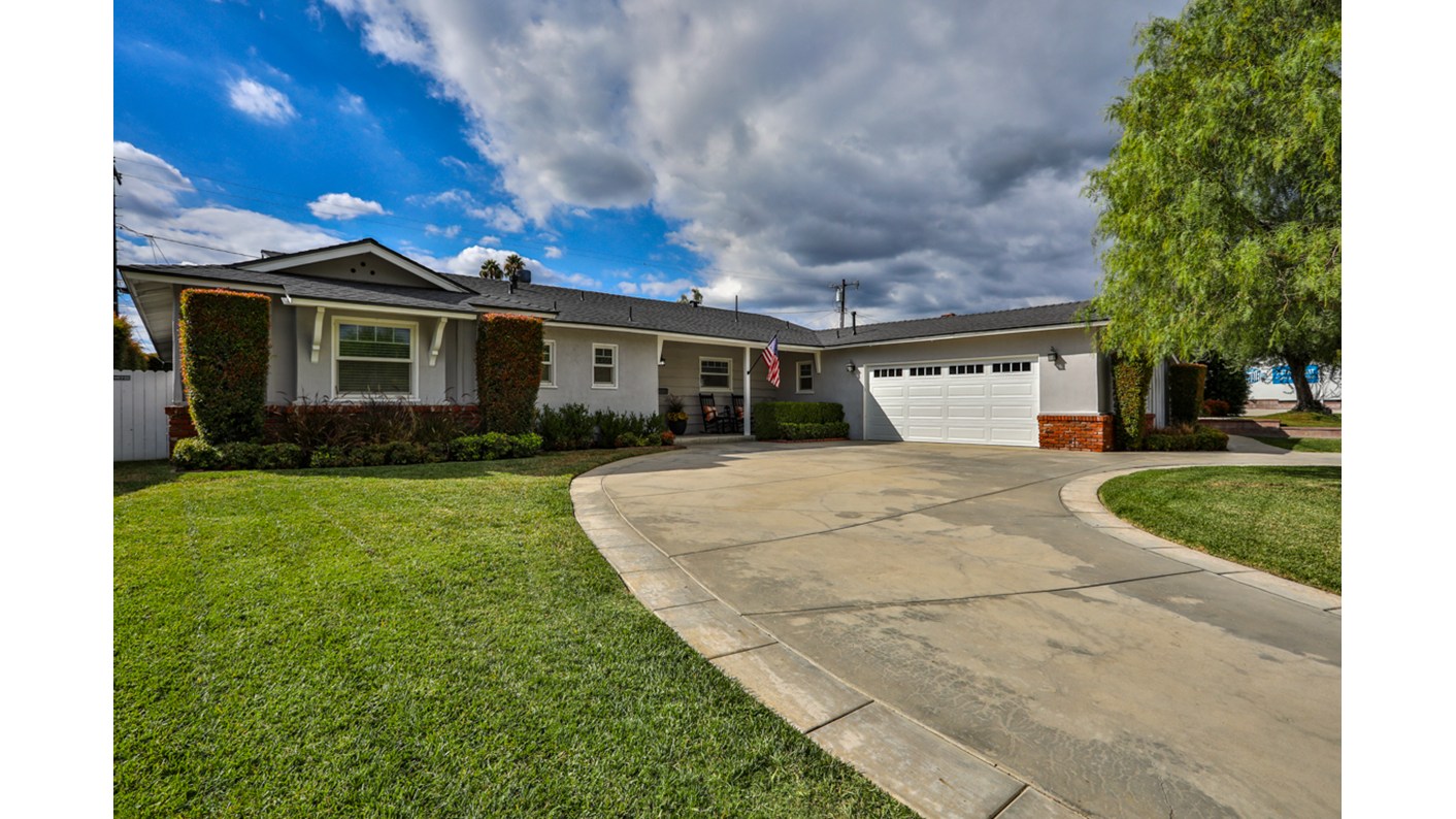 1585 Mural Drive, Claremont, CA 91711