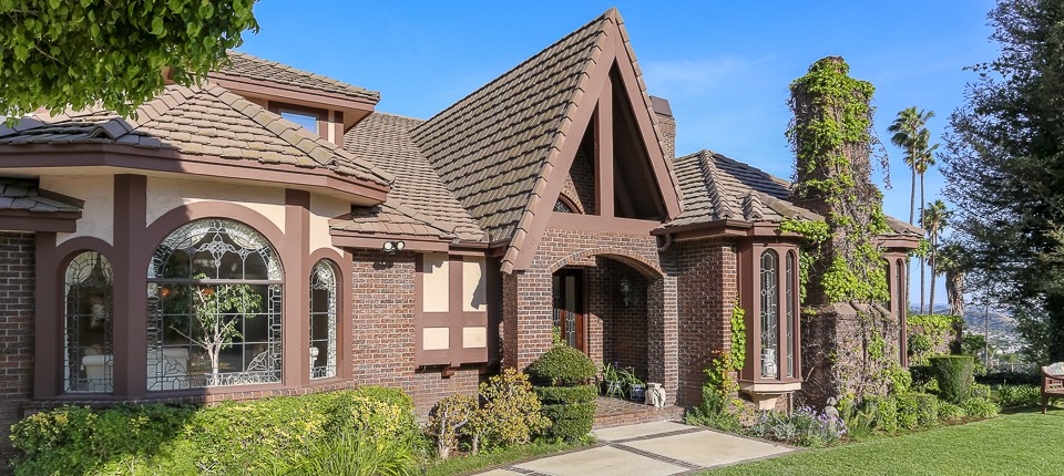 910 North Silent Ranch Drive, Glendora, CA 91741