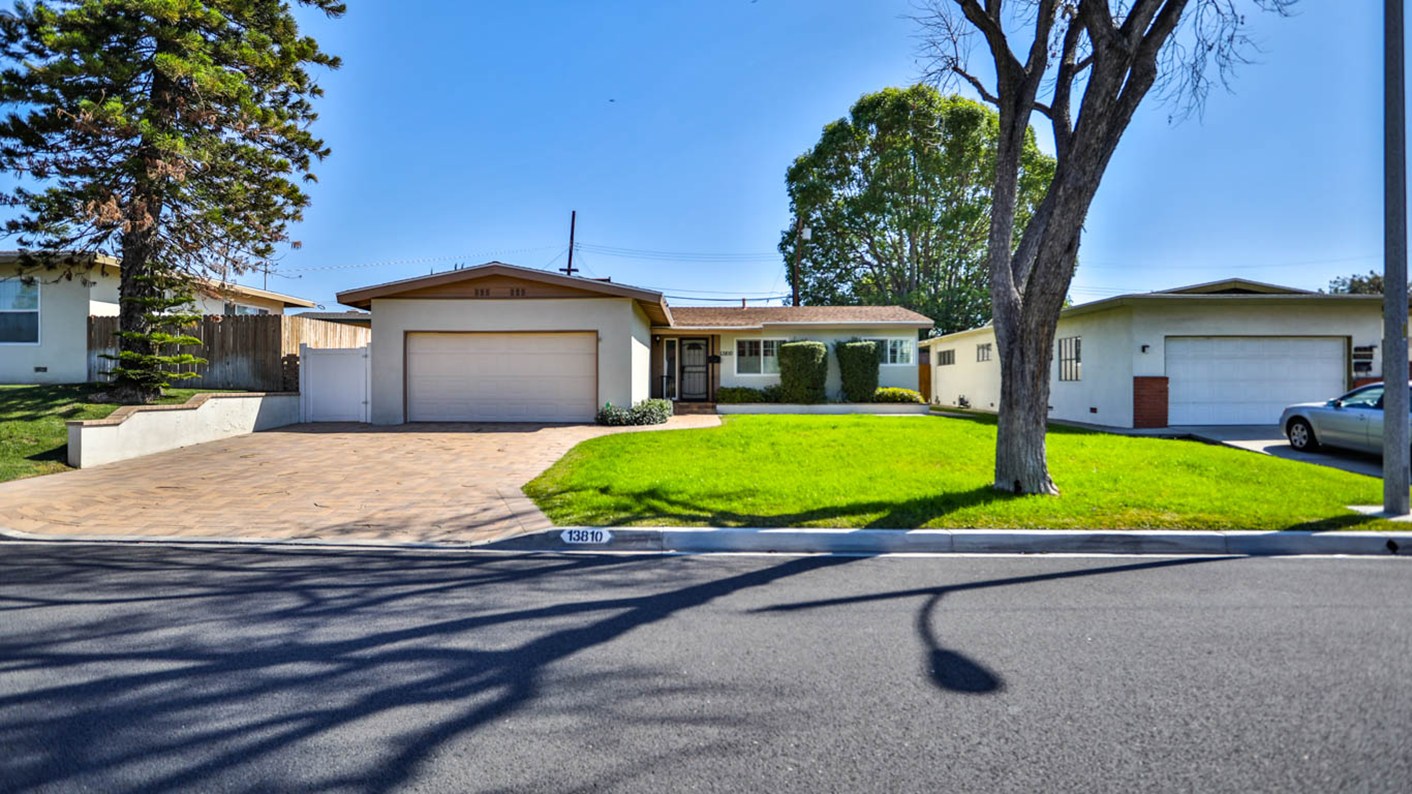 13810 El Espejo Road, La Mirada, CA 90638