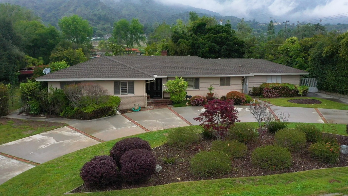 1039 West Leadora Avenue, Glendora, CA 91741