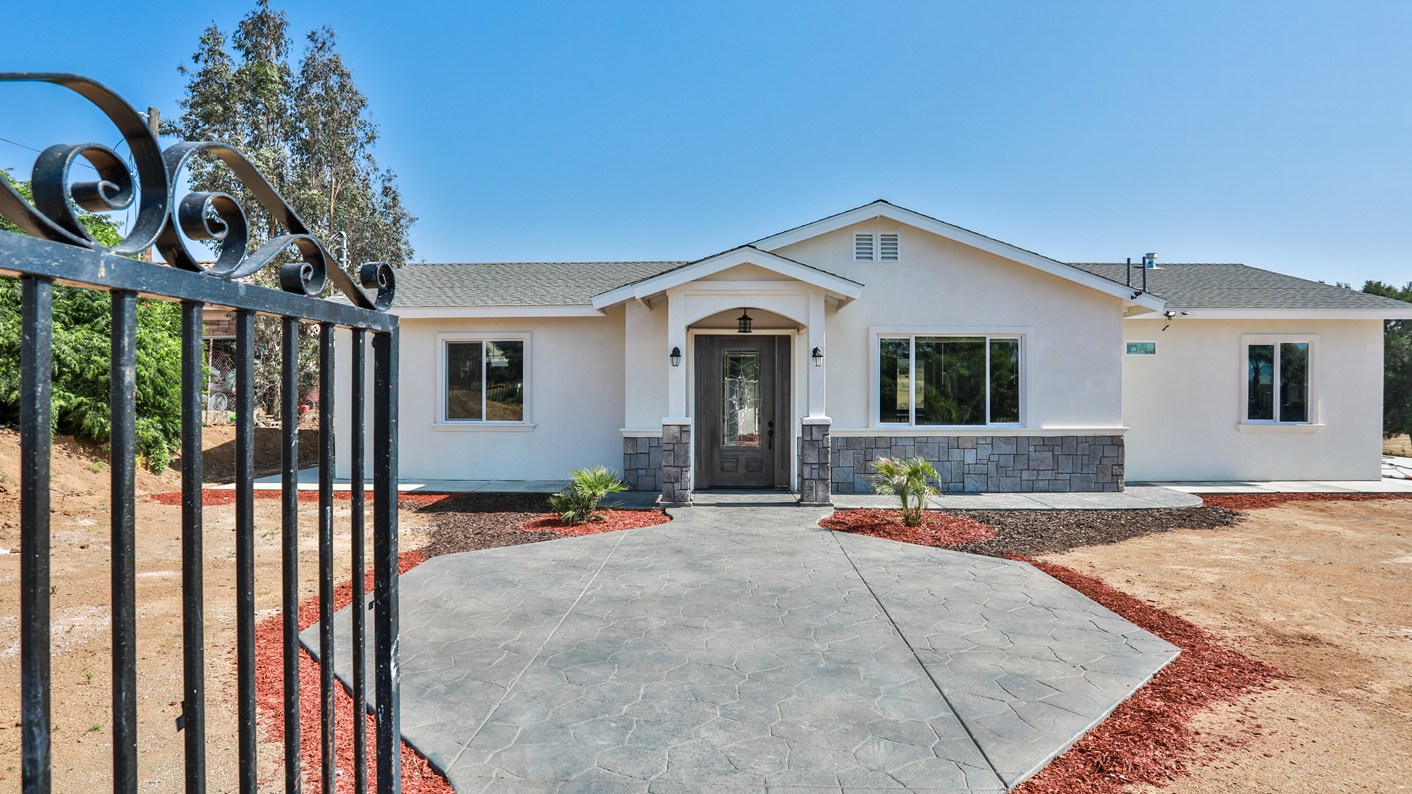 21191 Oakwood Street, Perris, CA 92570