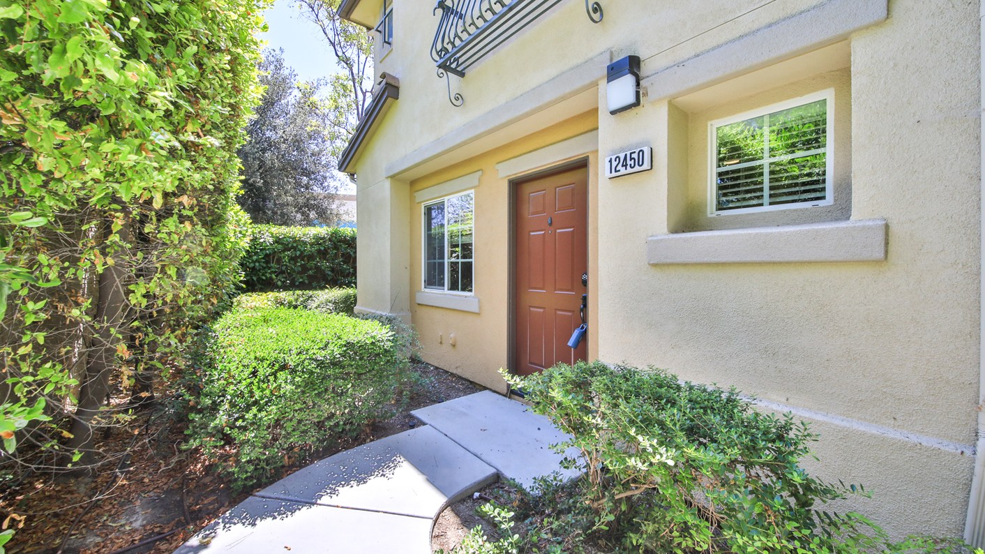 12450 Travanca Lane, Eastvale, CA 91752