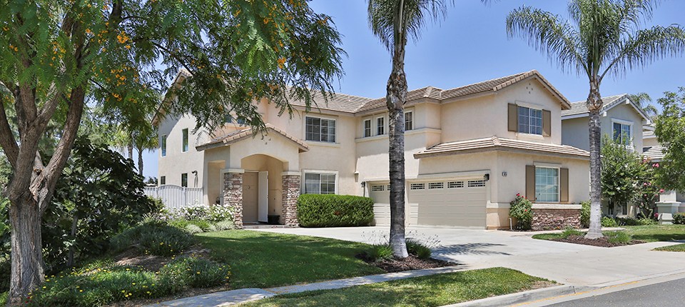 635 Rembrandt Dr., Corona, CA 92882