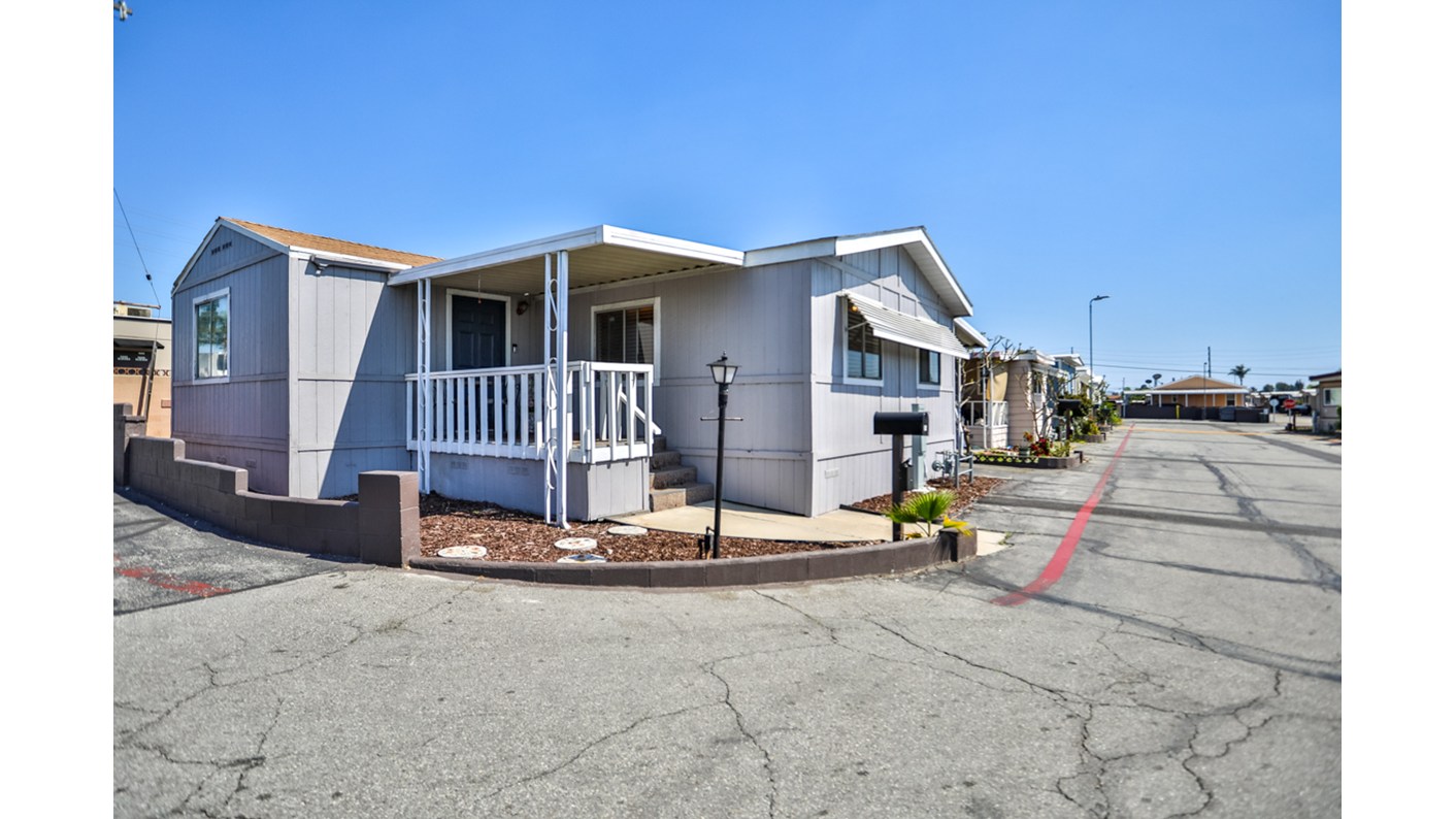 1045 North Azusa Avenue Space 26, Covina, CA 91722