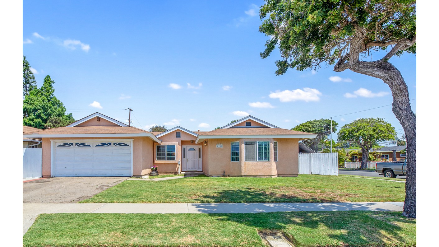 8931 Skiff Circle, Huntington Beach, CA 92646