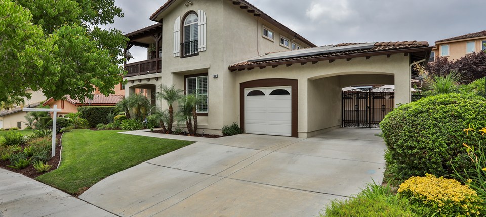 1692 Tamarron Drive, Corona, CA 92883