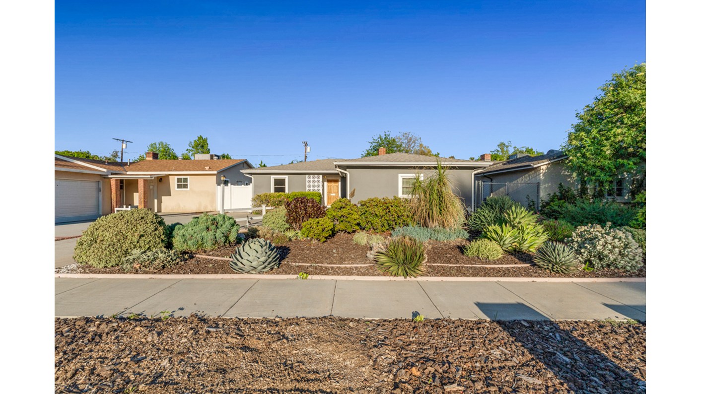 5832 Bevis Avenue, Los Angeles, CA 91411