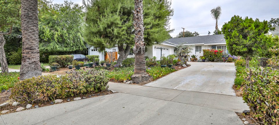 1739 Las Lunas Street, Pasadena, CA 91106