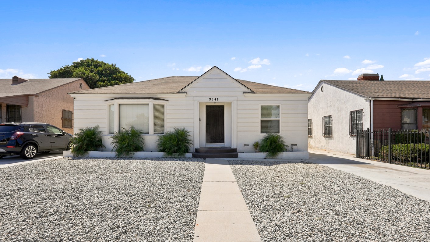 9141 Dalton Avenue, Los Angeles, CA 90047