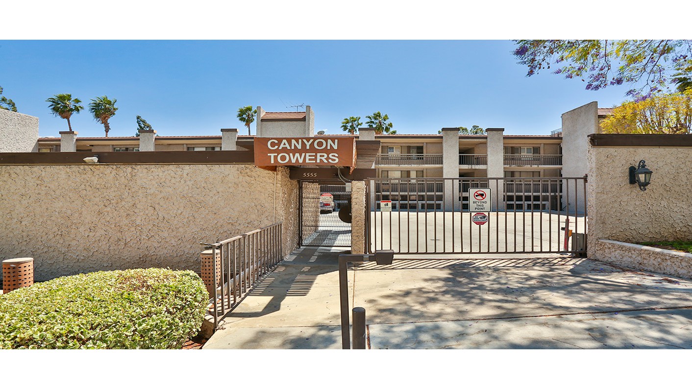 5555 Canyon Crest Drive Unit 2G, Riverside, CA 92507