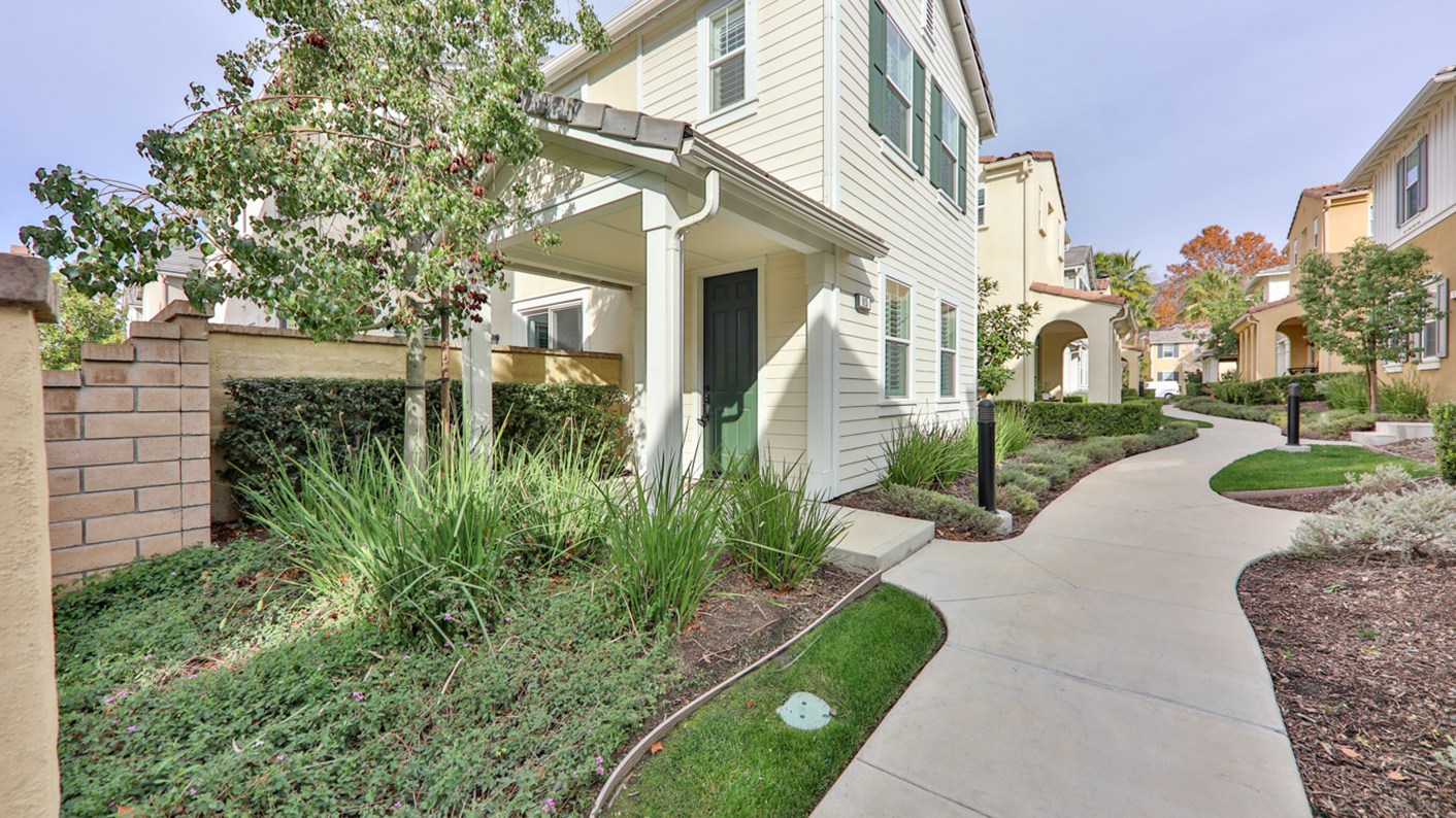 915 Lantana Way, Azusa, CA 91702