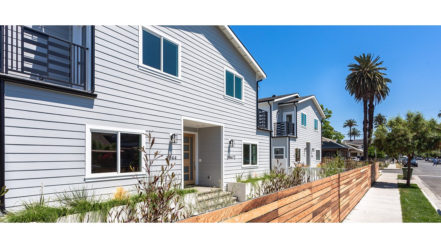 1135 Leighton Avenue, Los Angeles, CA 90037