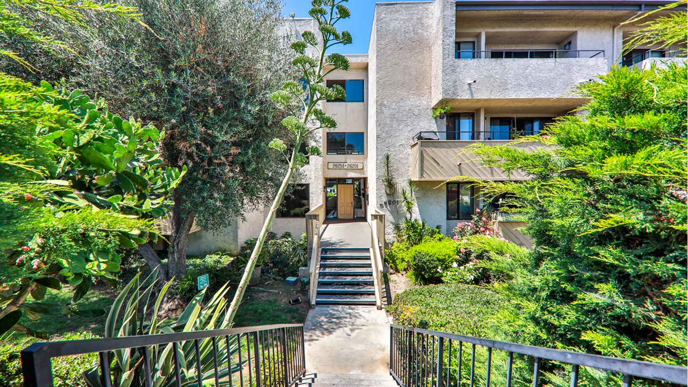 26251 South Vermont Avenue 103, Los Angeles, CA 90710