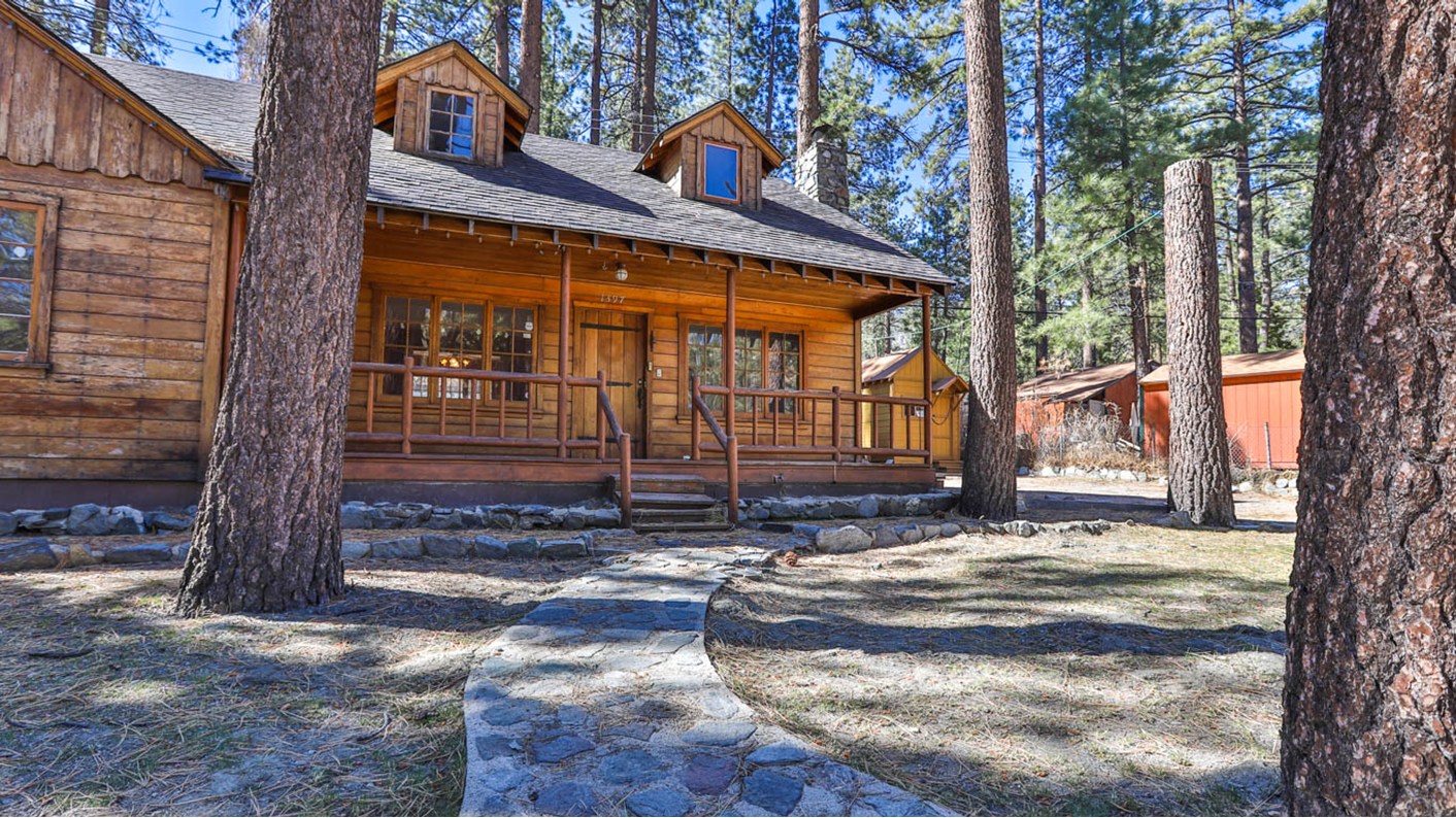 1397 Helen Street, Wrightwood, CA 92397