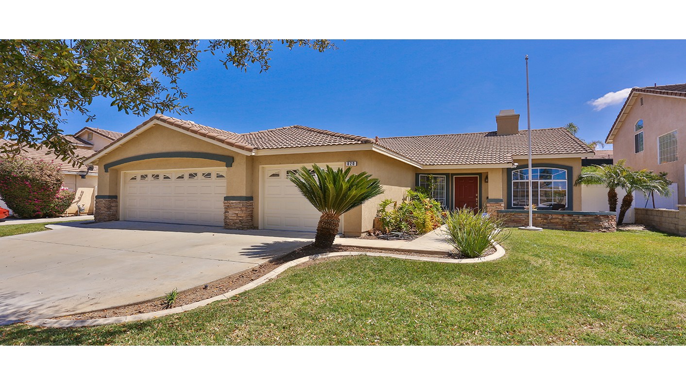 820 Donatello Drive, Corona, CA 92882