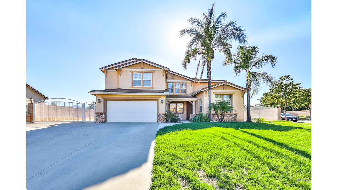 1560 Dodge Way, Norco, CA 92860