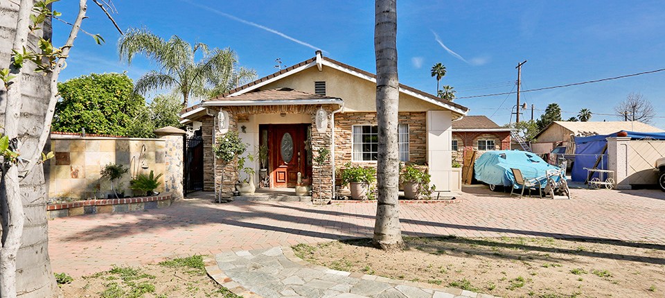 7830 Fulton Avenue, Los Angeles, CA 91605