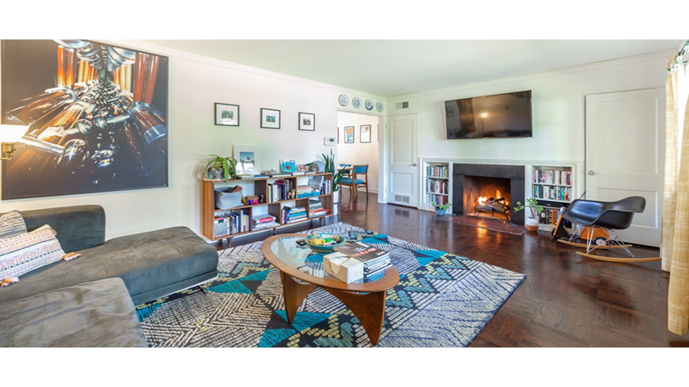 5529 Village Green, Los Angeles, CA 90016