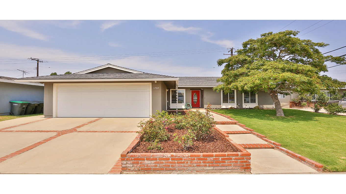 1782 Iowa Street, Costa Mesa, CA 92626