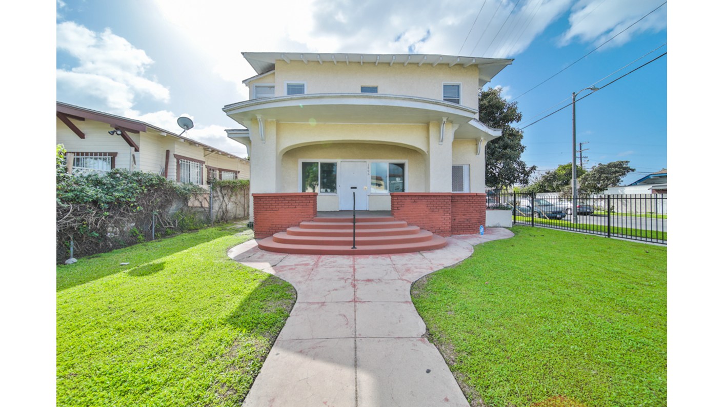 1866 West Martin Luther King Junior Boulevard, Los Angeles, CA 90062