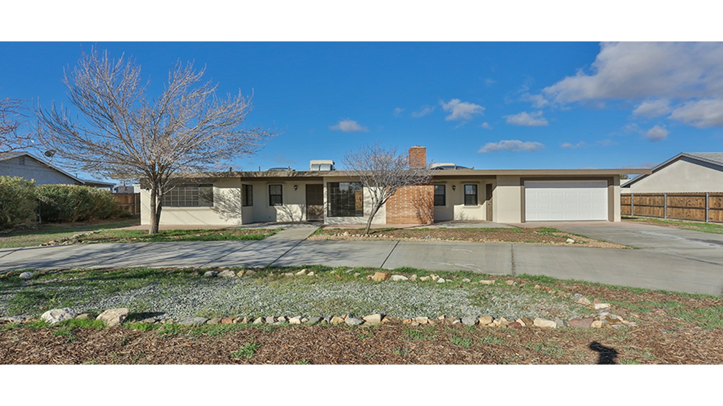 8178 Kingston Avenue, Hesperia, CA 92345