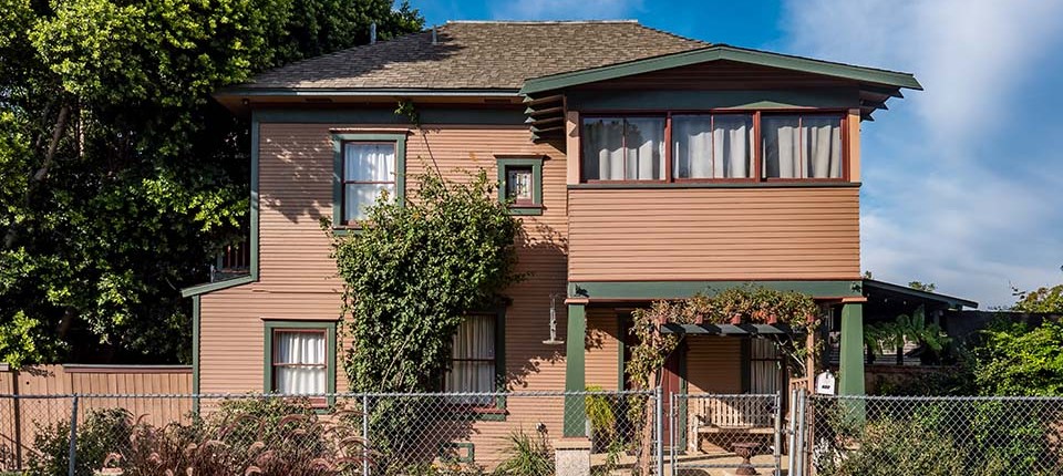 623 Howard St, Corona, CA 92879