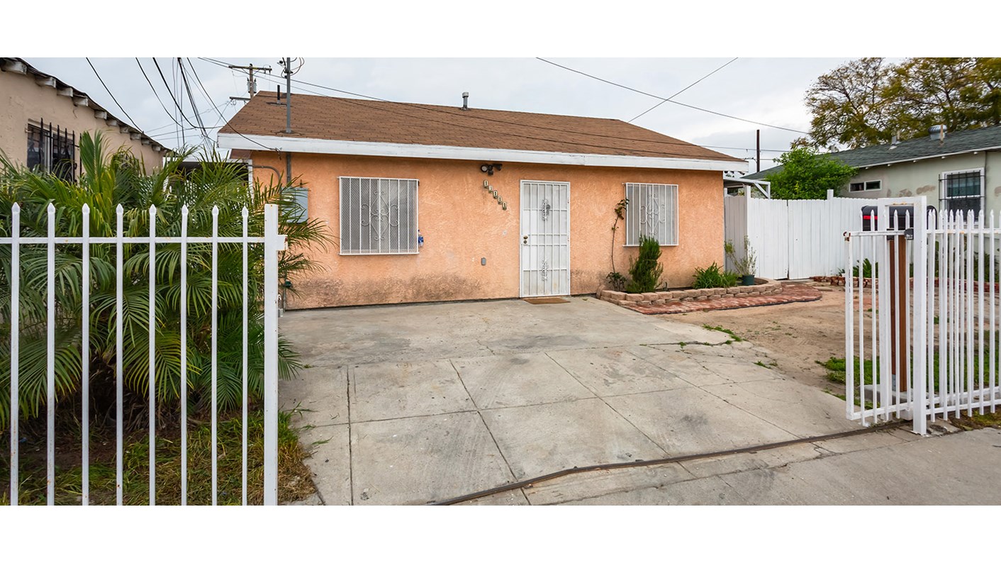 13111 South Aranbe Avenue, Compton, CA 90222